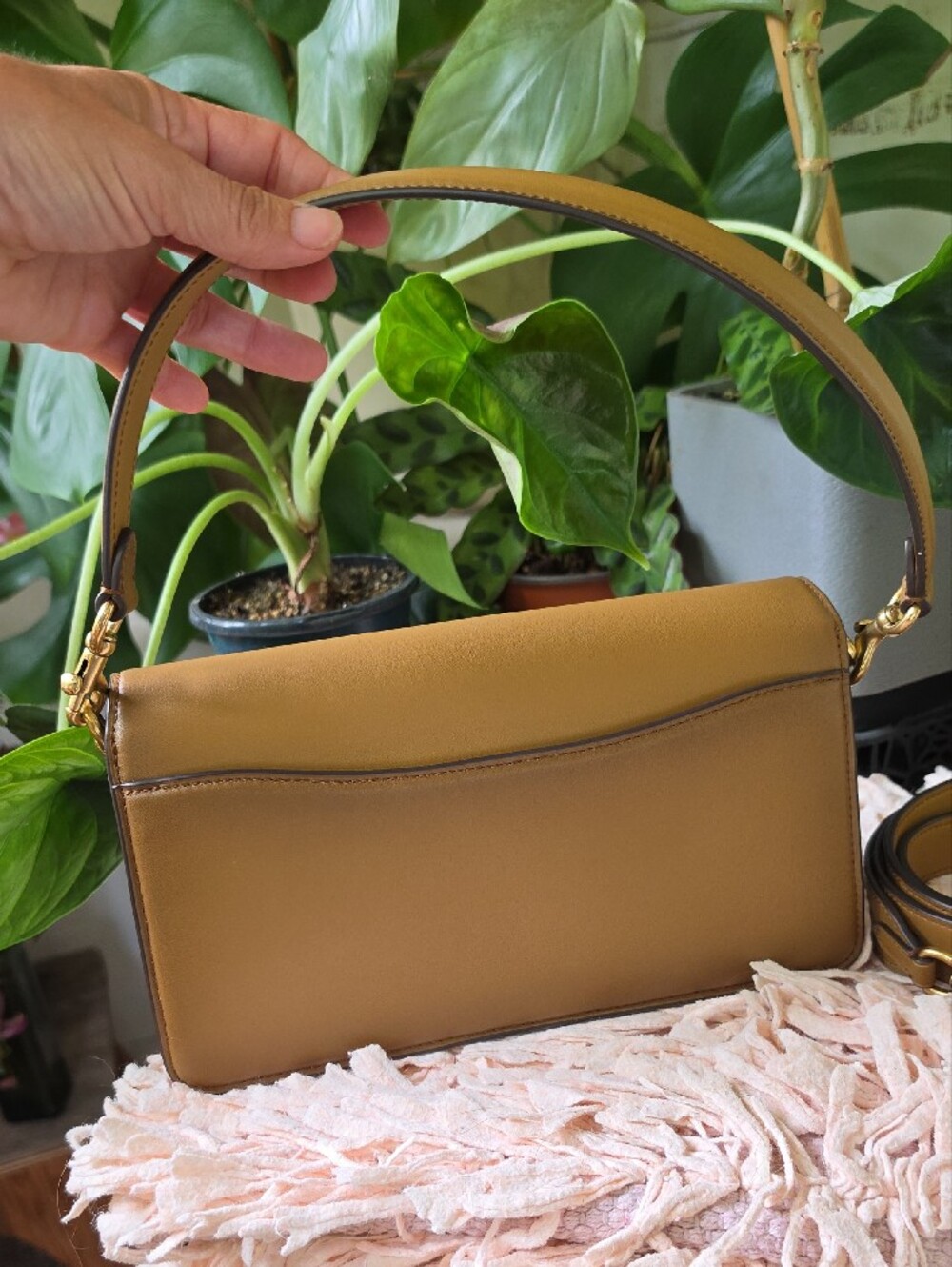 COACH Tabby 26 Leather Shoulder Bag in Honey Brown with Gold Hardware - Picture 3 of 13